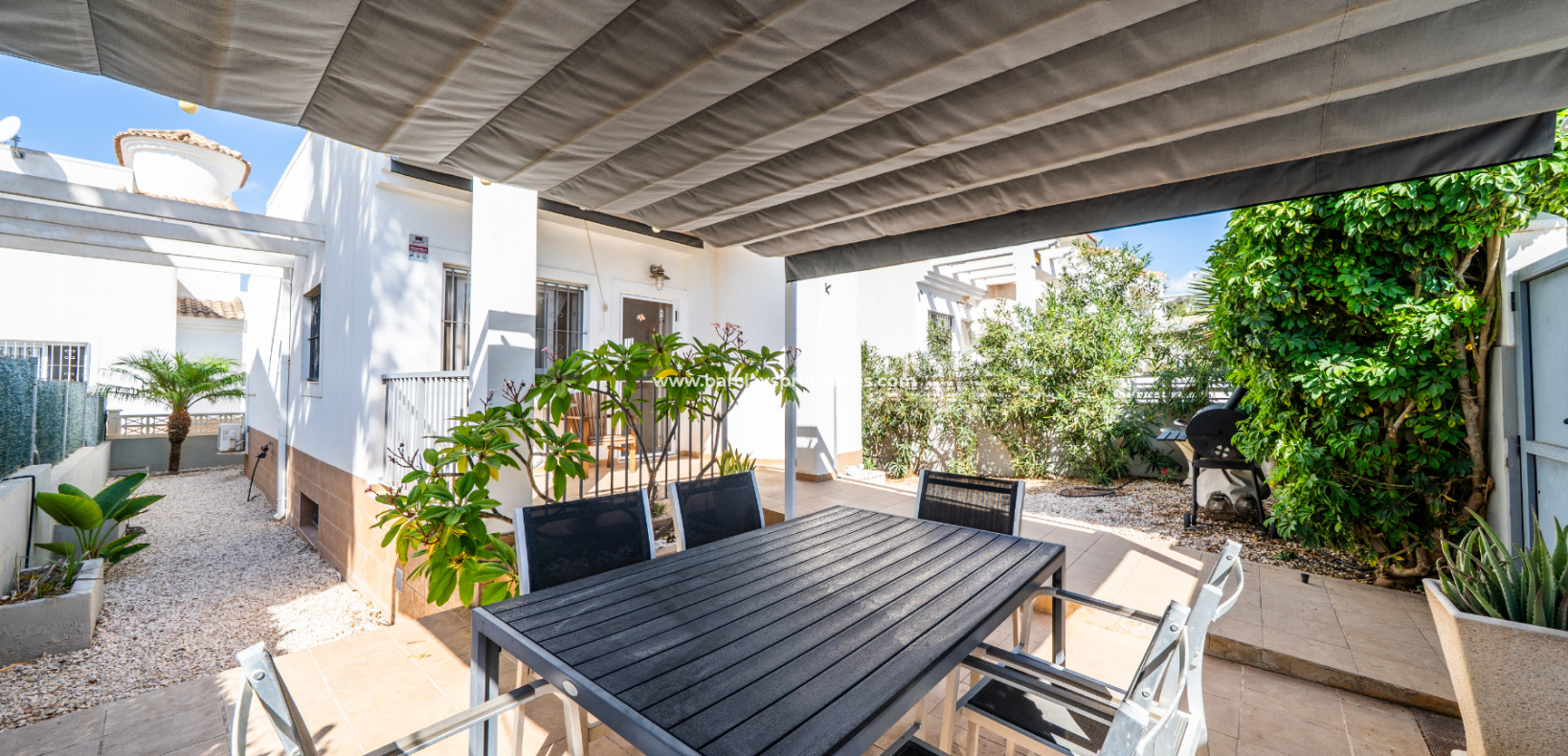 Venta - Chalet Independiente - Urb. La Marina