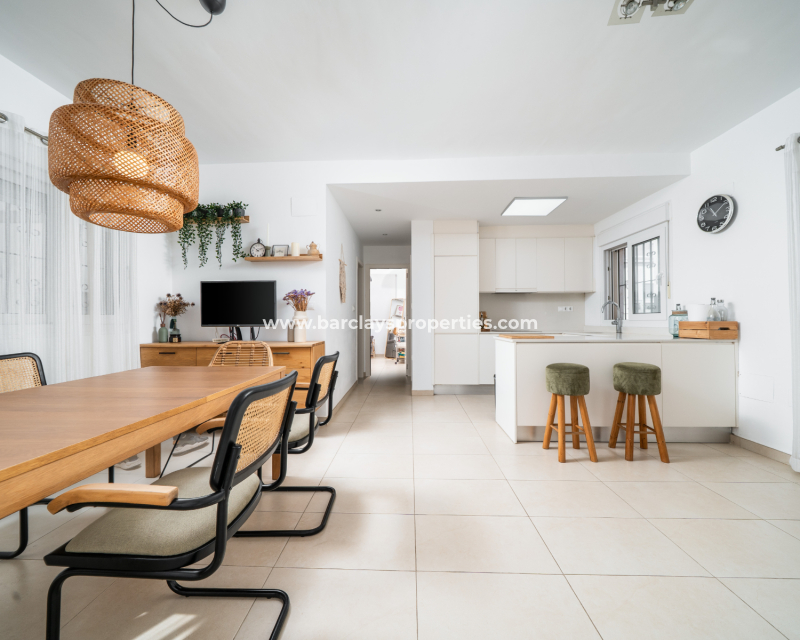 Venta - Chalet Independiente - Urb. La Marina