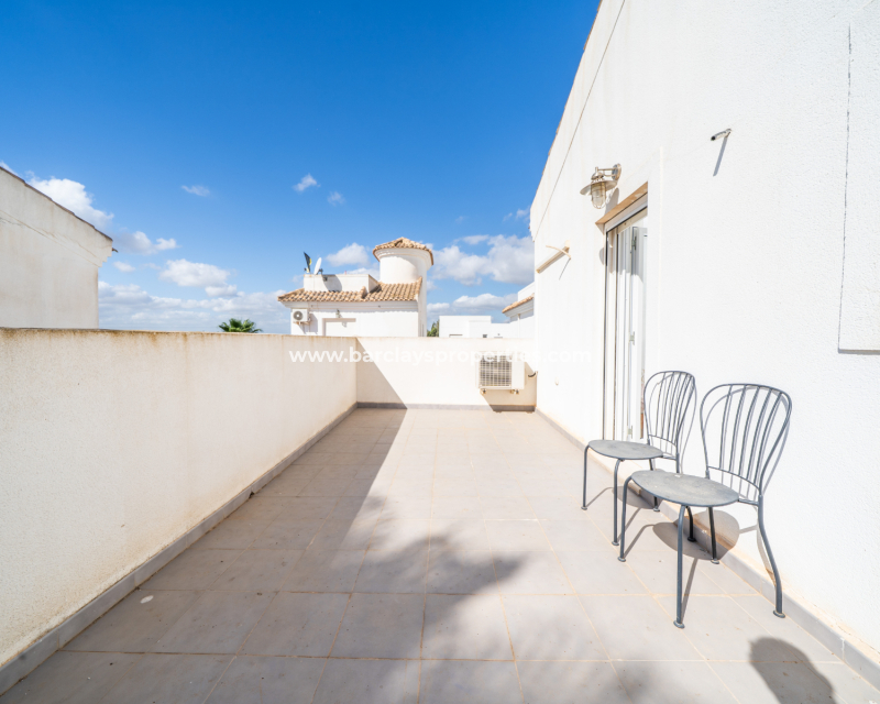 Venta - Chalet Independiente - Urb. La Marina