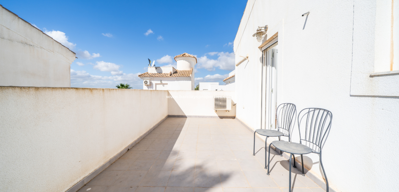 Venta - Chalet Independiente - Urb. La Marina