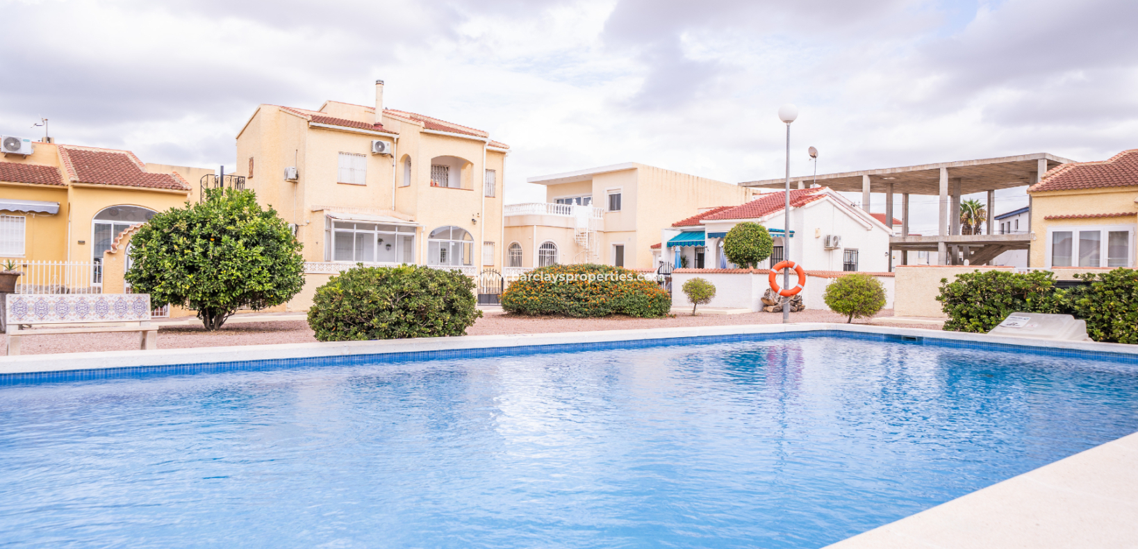 Venta - Chalet Independiente - Urb. La Marina