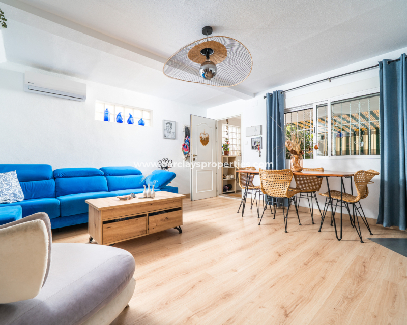 Venta - Chalet Independiente - Urb. La Marina