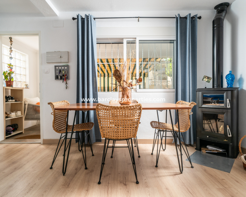 Venta - Chalet Independiente - Urb. La Marina