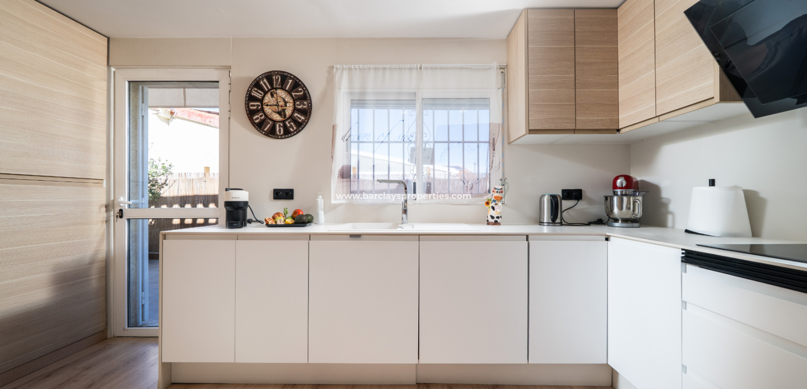 Venta - Chalet Independiente - Urb. La Marina