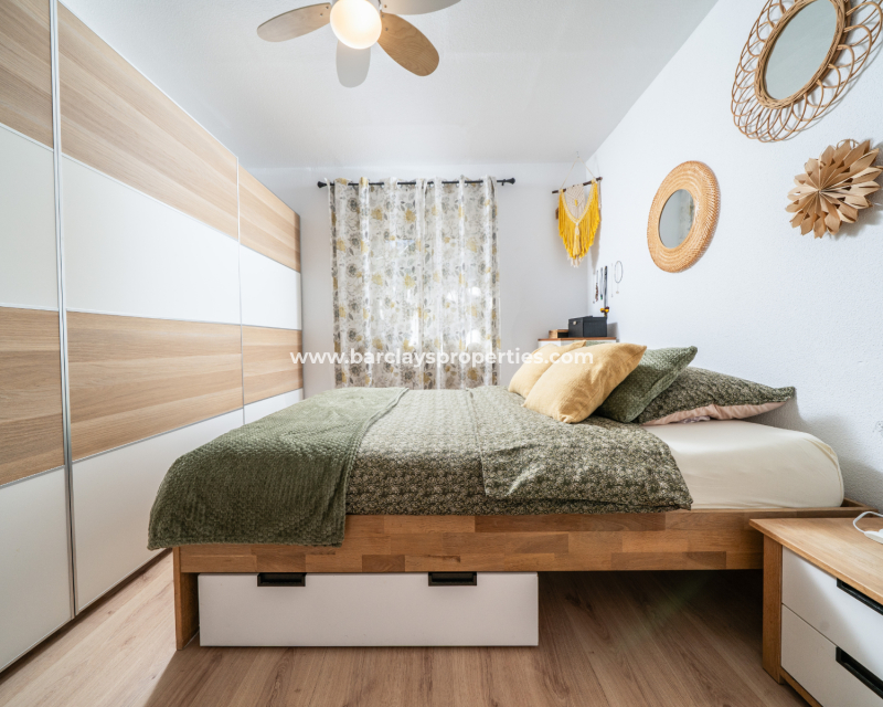 Venta - Chalet Independiente - Urb. La Marina