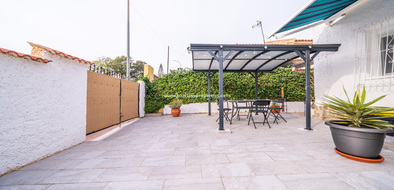 Venta - Chalet Independiente - Urb. La Marina