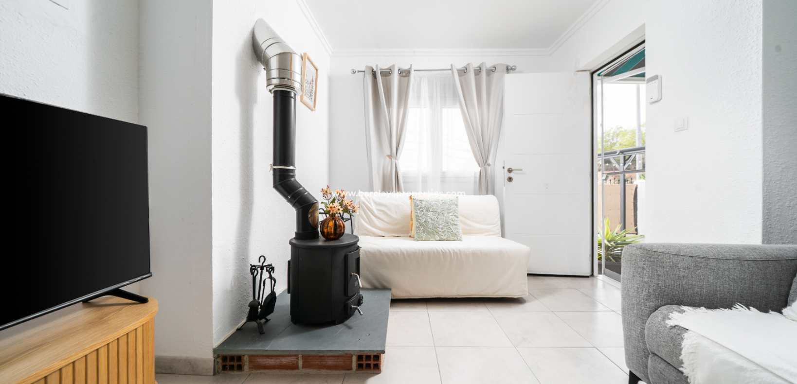 Venta - Chalet Independiente - Urb. La Marina