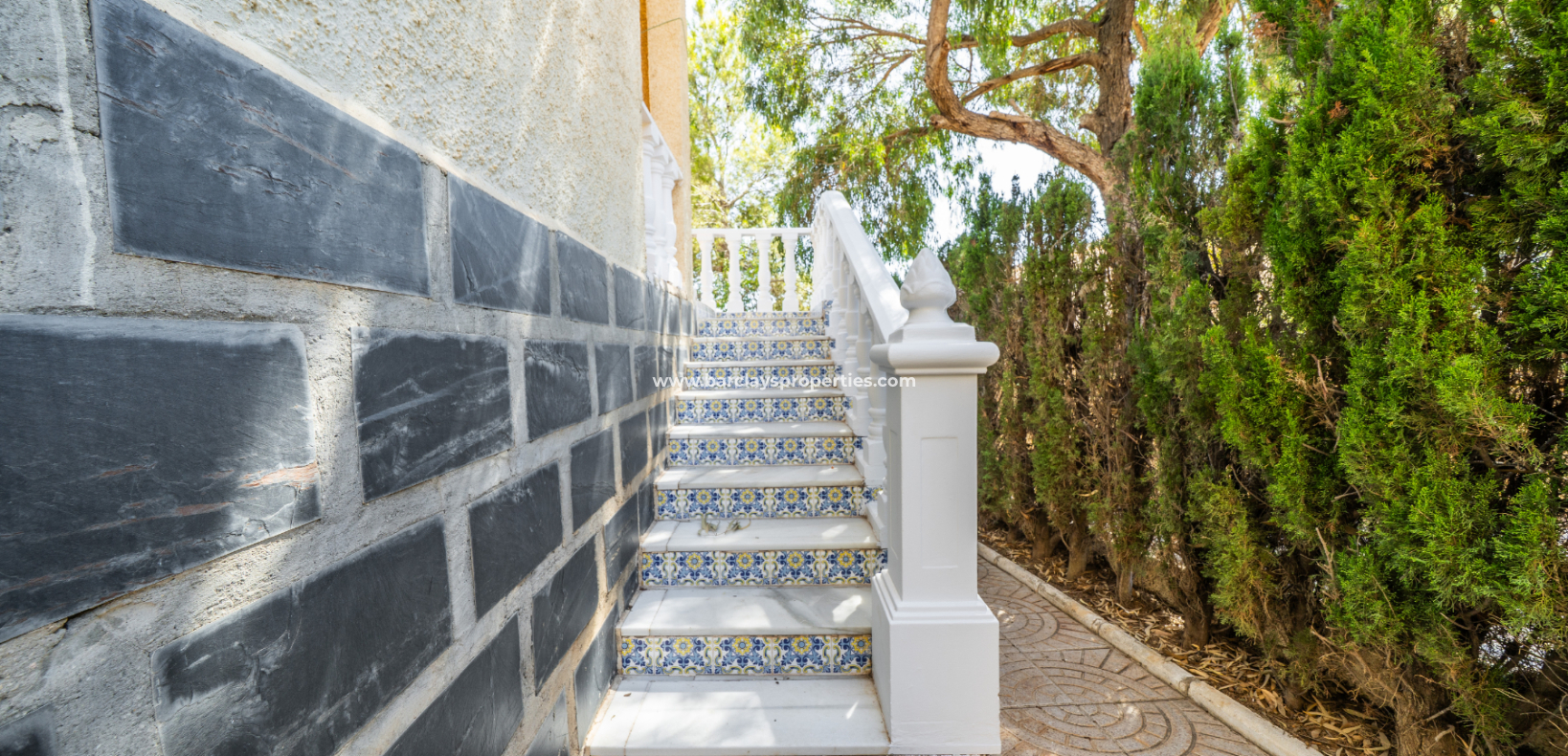 Venta - Chalet Independiente - Urb. La Marina