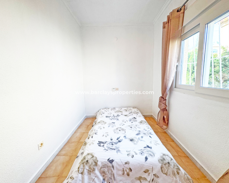 Venta - Chalet Independiente - Urb. La Marina