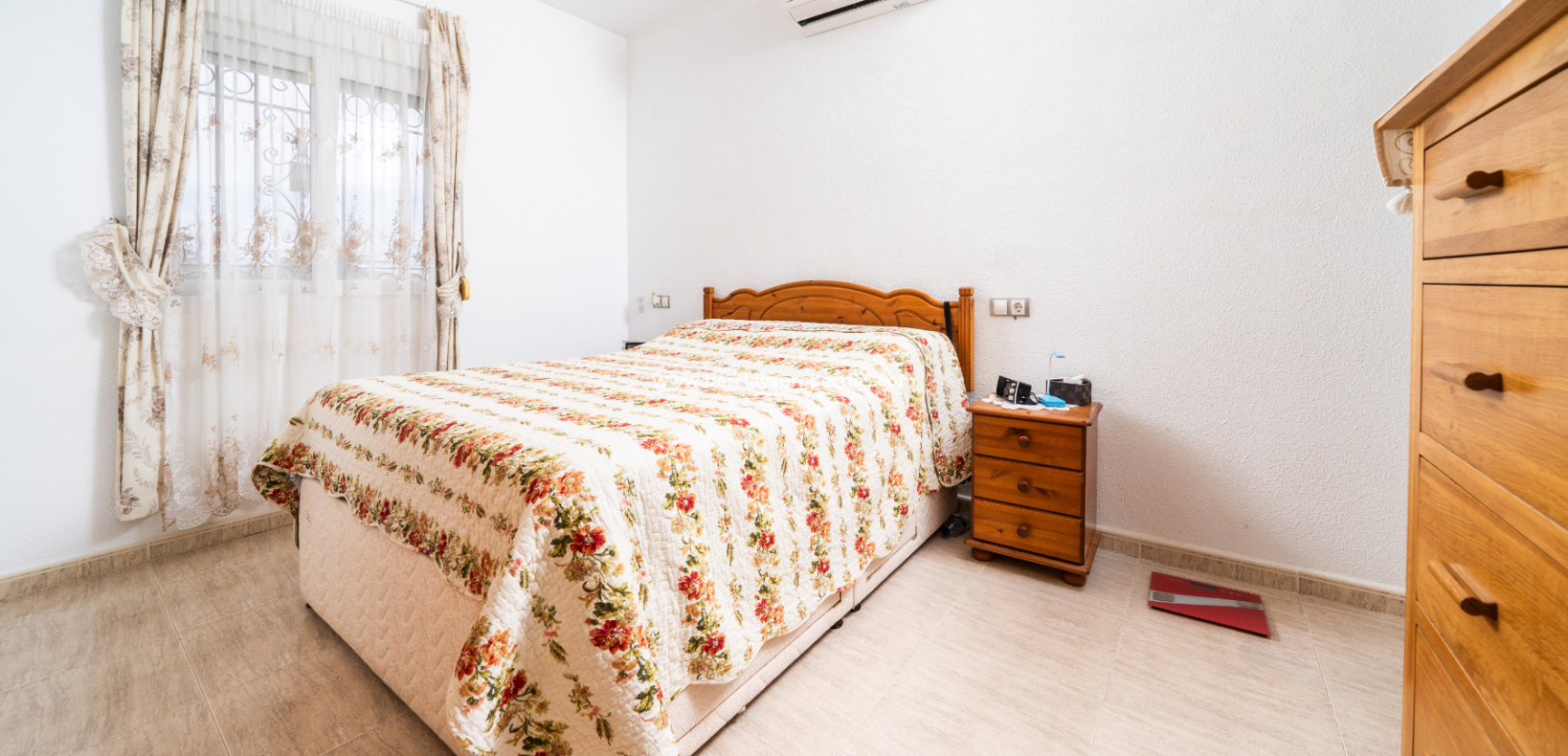 Venta - Chalet Independiente - Urb. La Marina