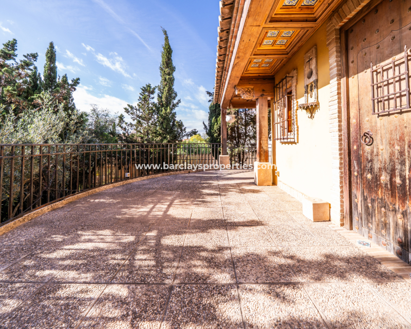 Venta - Chalet Independiente - Urb. La Marina