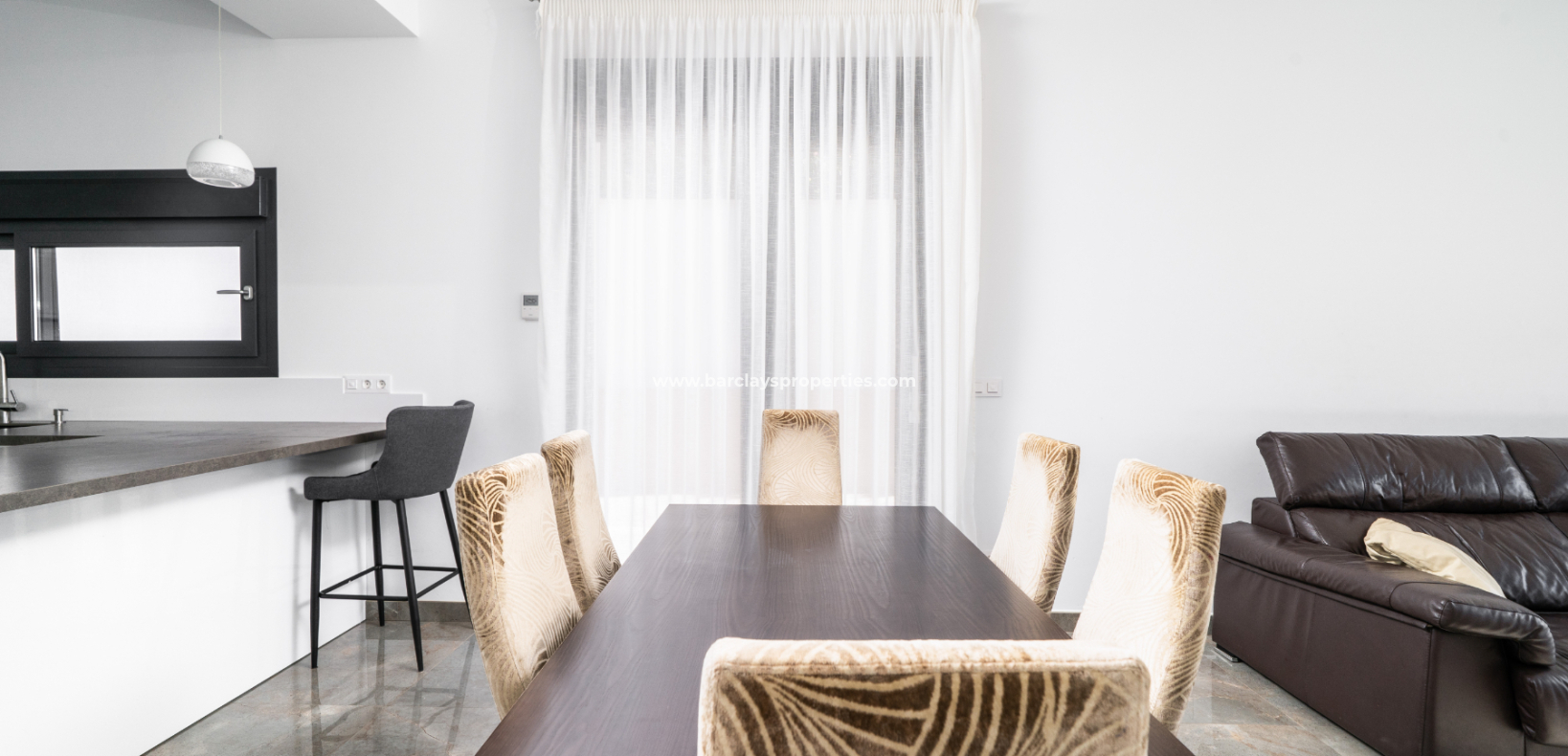 Venta - Chalet Independiente - Urb. La Marina