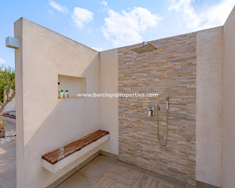 Venta - Chalet Independiente - Urb. La Marina