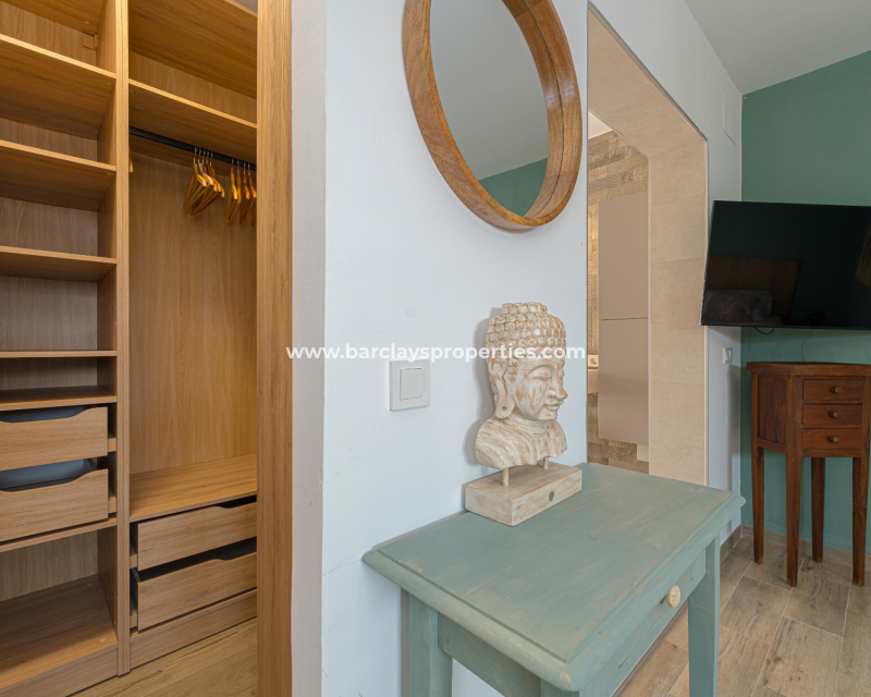 Venta - Chalet Independiente - Urb. La Marina