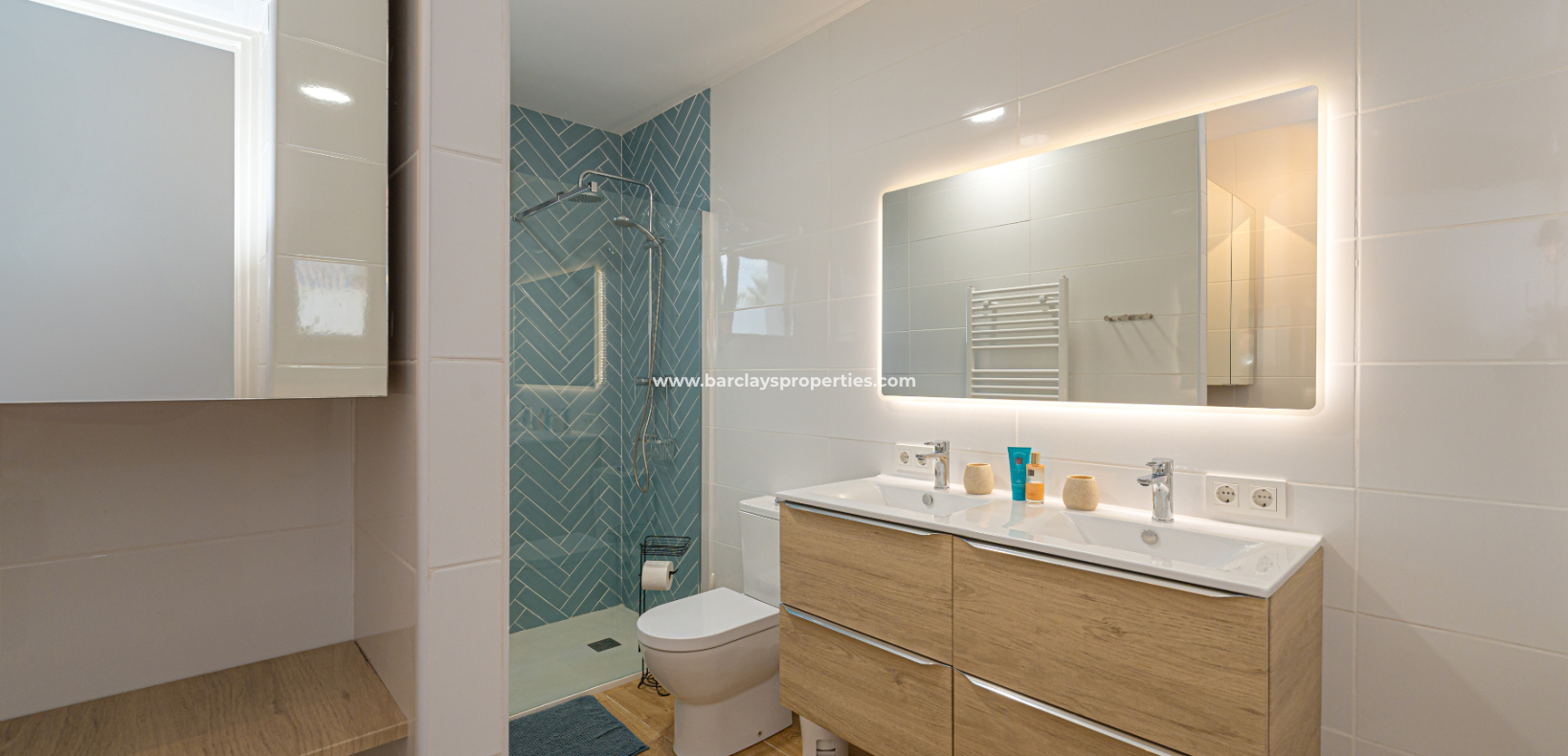 Venta - Chalet Independiente - Urb. La Marina