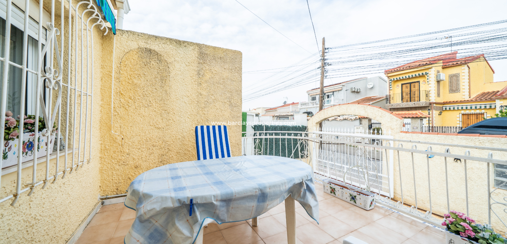Venta - Chalet Independiente - Urb. La Marina