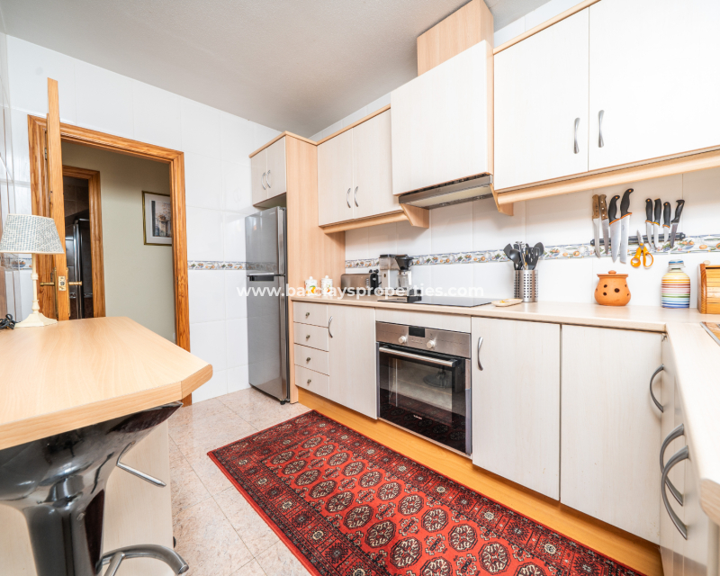 Venta - Chalet Independiente - Urb. La Marina