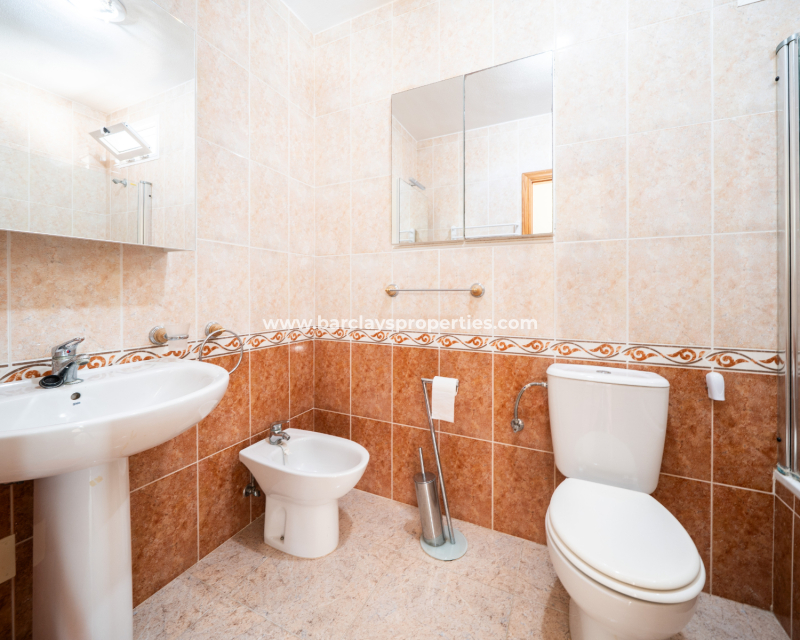 Venta - Chalet Independiente - Urb. La Marina