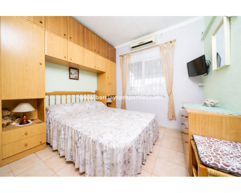 Venta - Chalet Independiente - Urb. La Marina