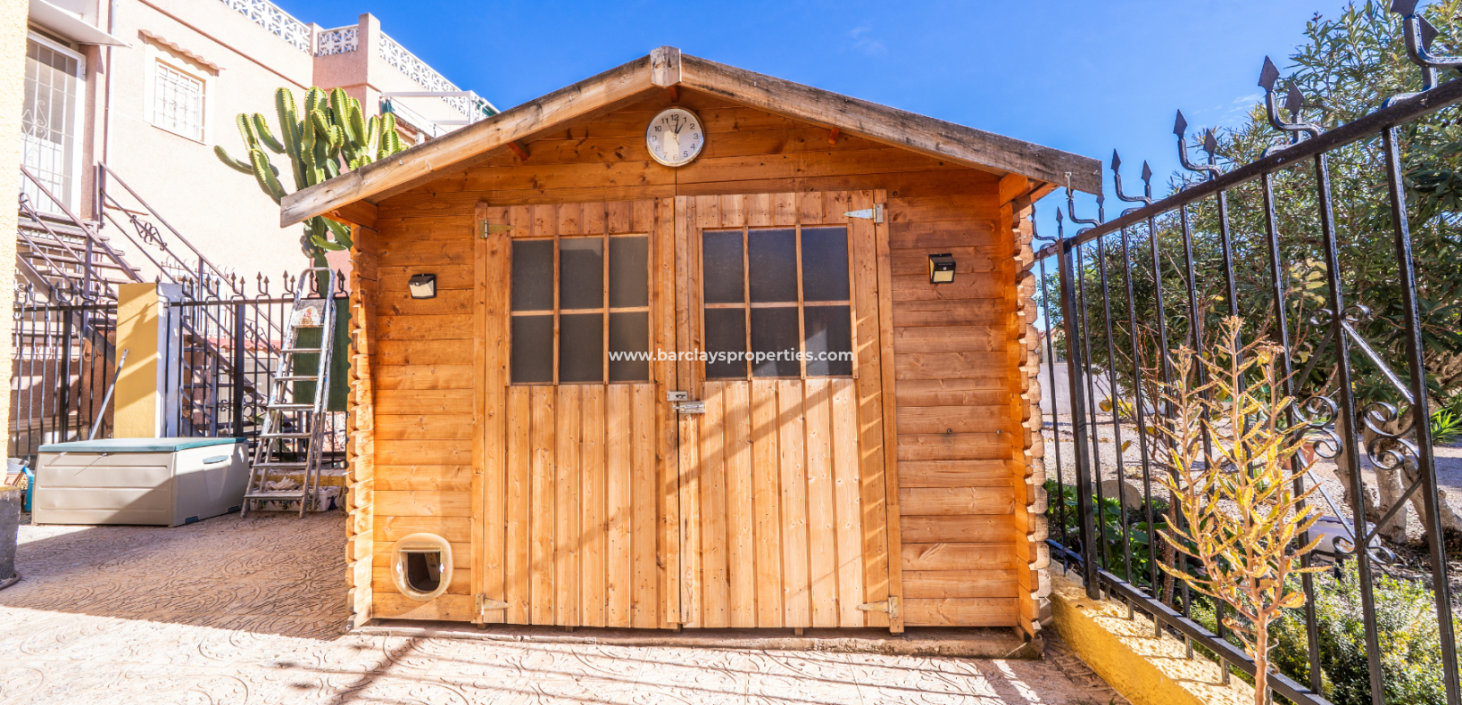 Venta - Chalet Independiente - Urb. La Marina