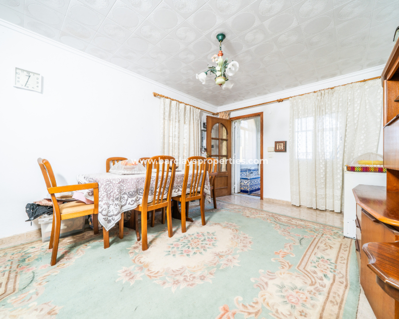 Venta - Chalet Independiente - Urb. La Marina