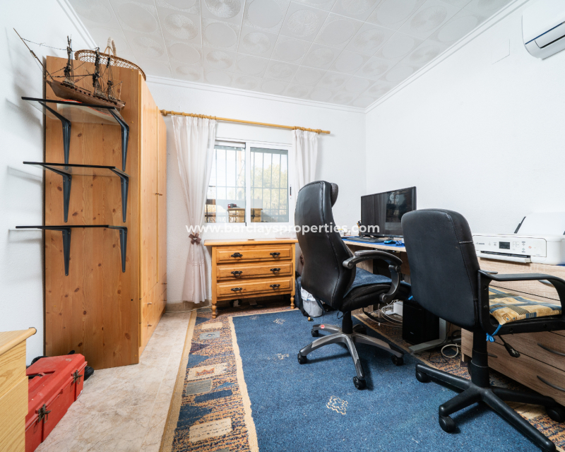 Venta - Chalet Independiente - Urb. La Marina