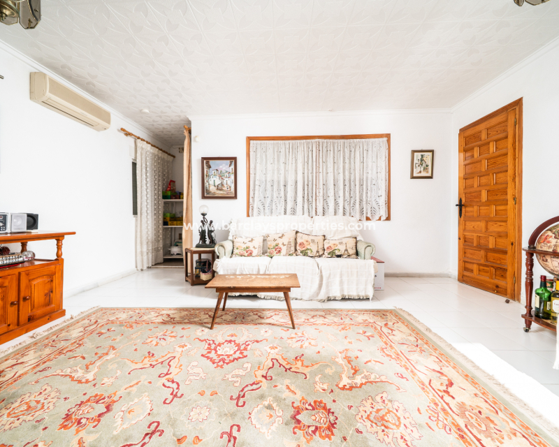 Venta - Chalet Independiente - Urb. La Marina