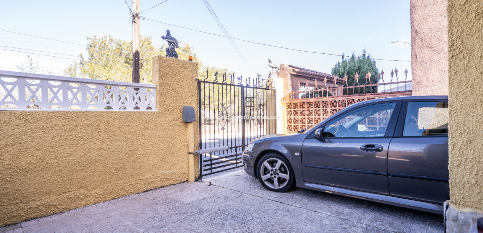 Venta - Chalet Independiente - Urb. La Marina