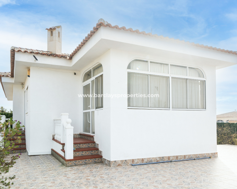 Venta - Chalet Independiente - Urb. La Marina