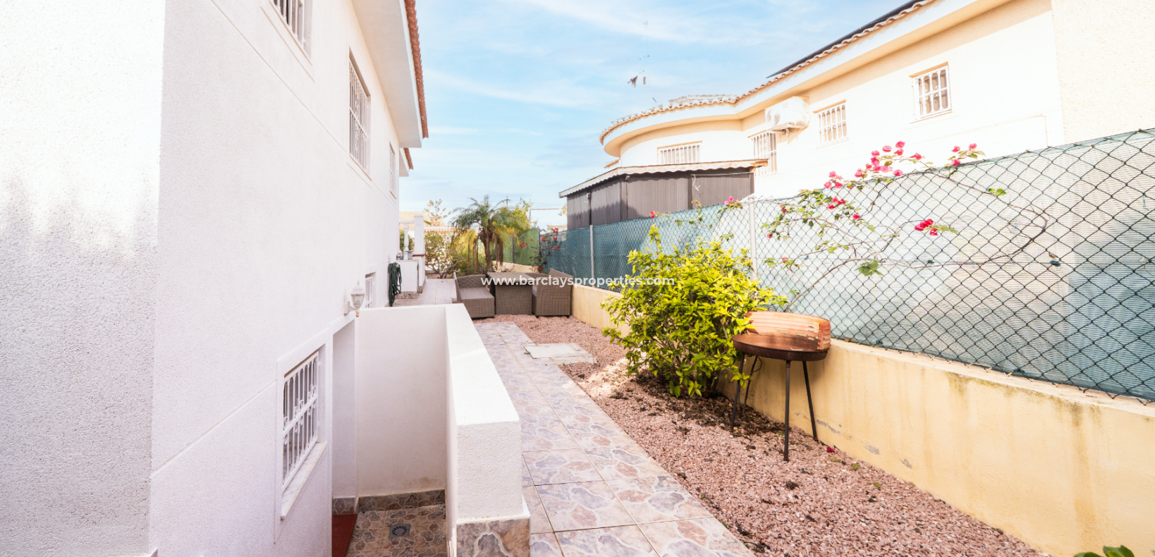 Venta - Chalet Independiente - Urb. La Marina