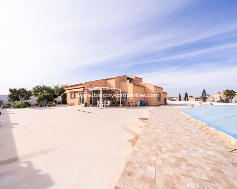 Venta - Chalet Independiente - Urb. La Marina