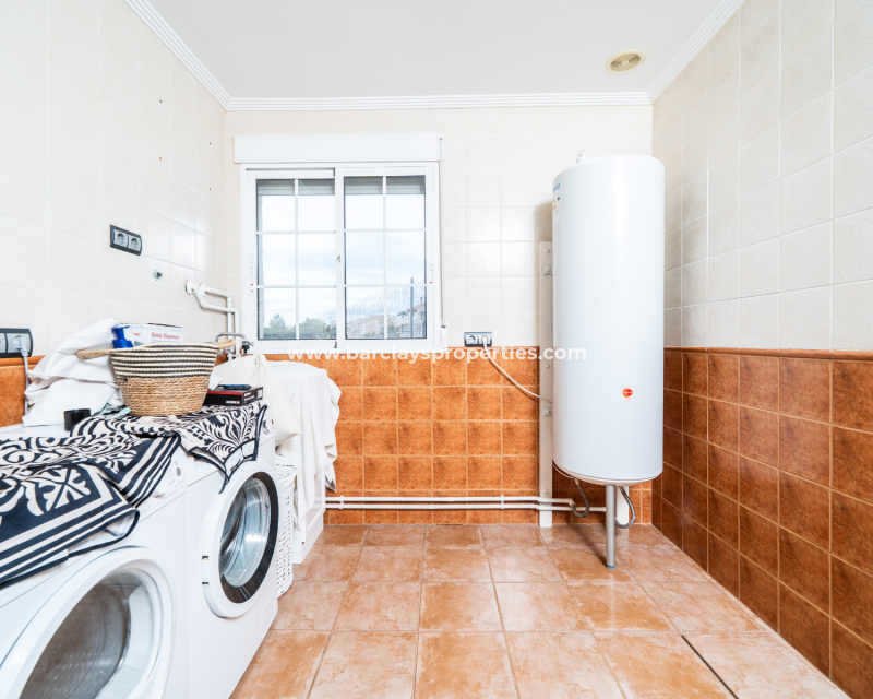 Venta - Chalet Independiente - Urb. La Marina