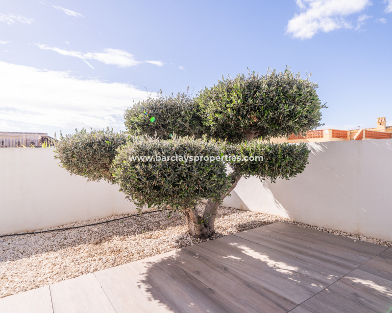 Venta - Chalet Independiente - Urb. La Marina