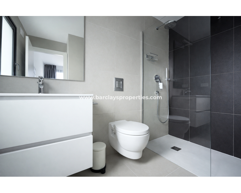 Venta - Chalet Independiente - Urb. La Marina