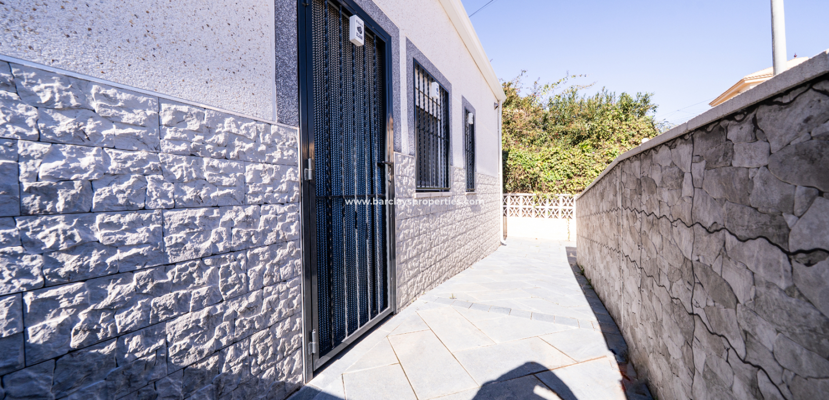 Venta - Chalet Independiente - Urb. La Marina