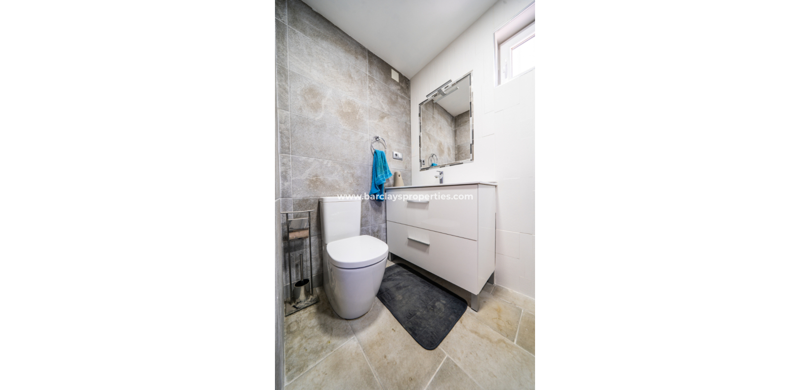 Venta - Chalet Independiente - Urb. La Marina