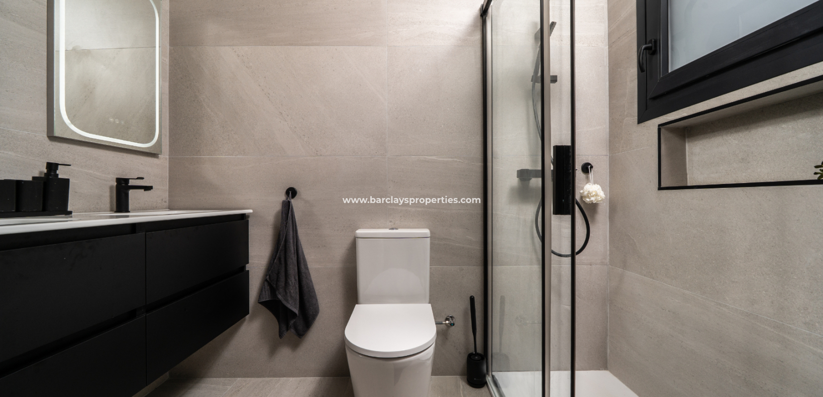 Venta - Chalet Independiente - Urb. La Marina