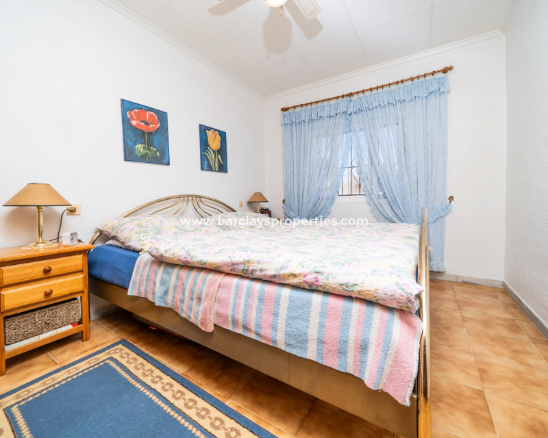 Venta - Chalet Independiente - Urb. La Marina