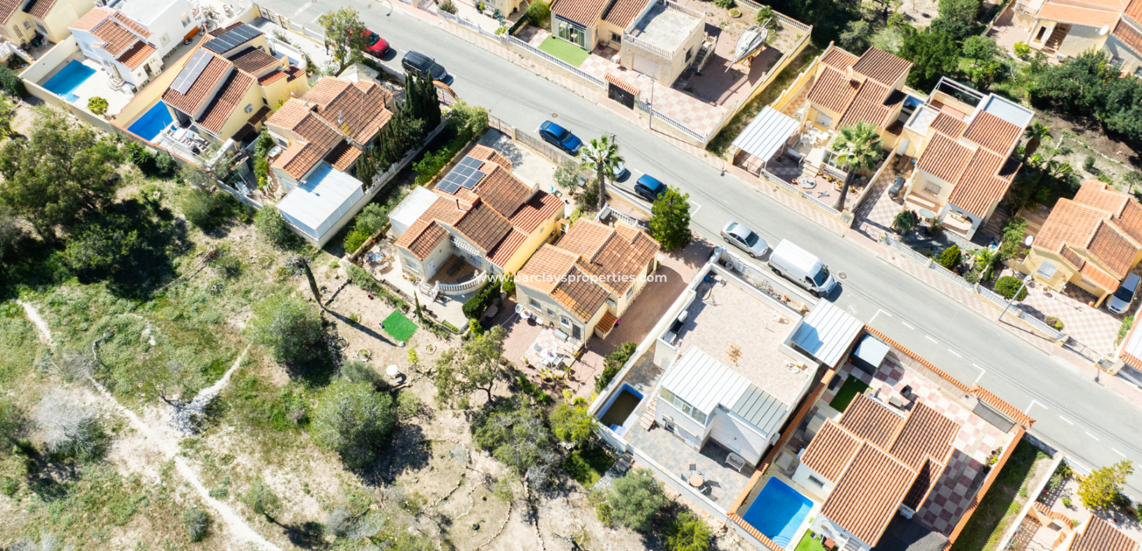 Venta - Chalet Independiente - Urb. La Marina