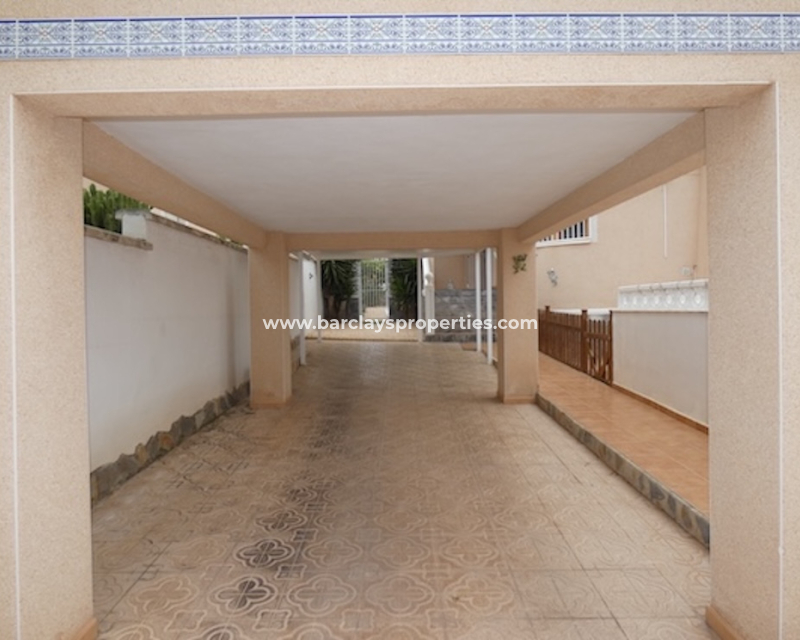 Venta - Chalet Independiente - Urb. La Marina