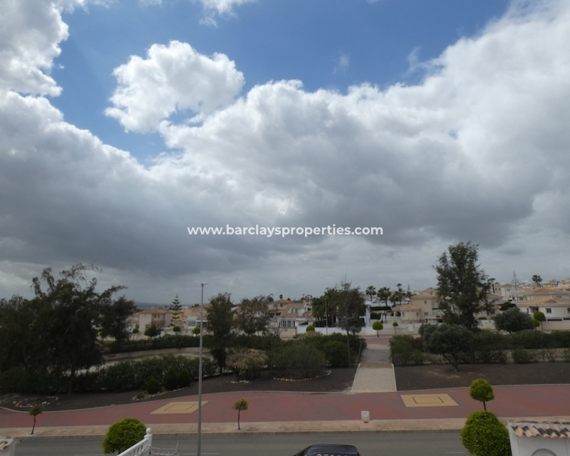 Venta - Chalet Independiente - Urb. La Marina