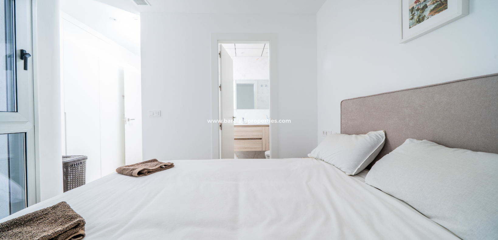 Venta - Chalet Independiente - Urb. La Marina