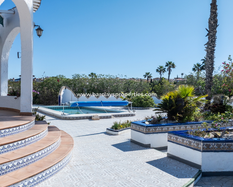 Venta - Chalet Independiente - Urb. La Marina