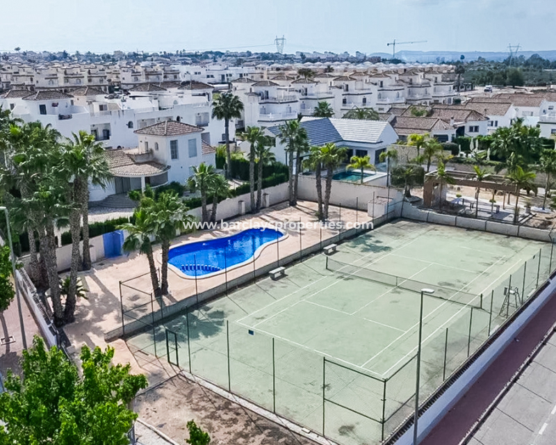Venta - Chalet Independiente - Urb. La Marina