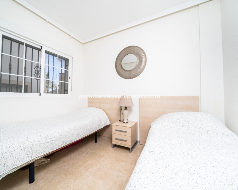 Venta - Chalet Independiente - Urb. La Marina