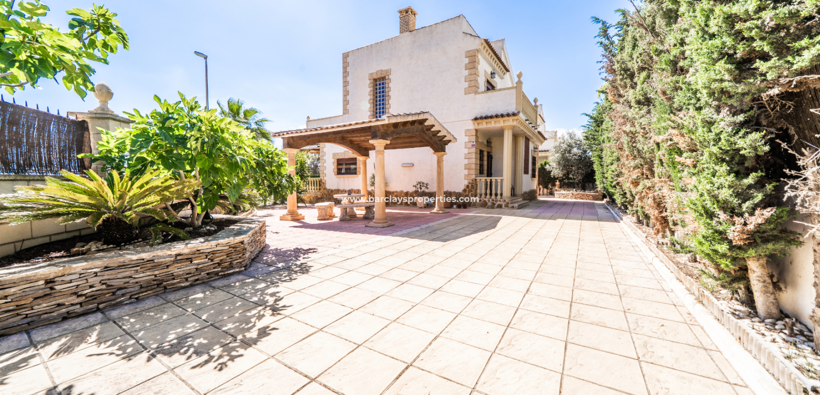 Venta - Chalet Independiente - Urb. La Marina