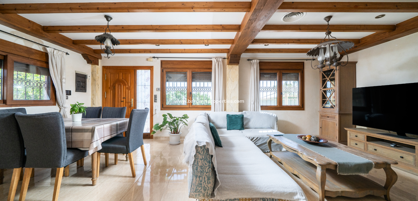 Venta - Chalet Independiente - Urb. La Marina