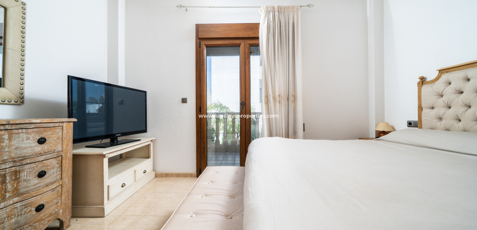 Venta - Chalet Independiente - Urb. La Marina