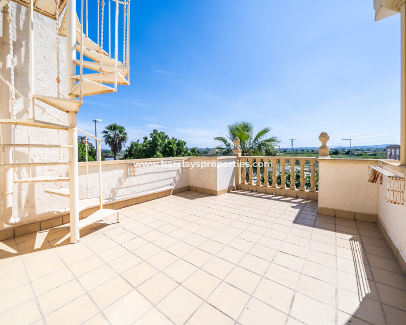 Venta - Chalet Independiente - Urb. La Marina