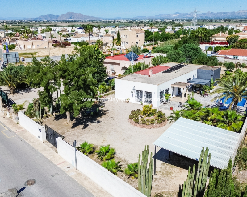 Venta - Chalet Independiente - Urb. La Marina